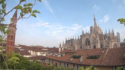 immagine della webcam nei dintorni di Milano Tripoli: webcam Milano Duomo