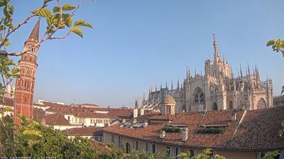 immagine della webcam nei dintorni di Milano Verziere: webcam Milano Duomo