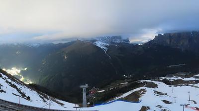 Preview delle webcam di Vigo di Fassa: Passo Fedaia - Fedaia Lake - Marmolada - Ciampedie - Vigo Di Fassa - Rosengarten Group - Gran Vernel