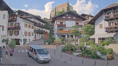 immagine della webcam nei dintorni di Altopiano di Vezzena: webcam Scena