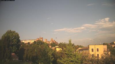 immagine della webcam nei dintorni di Prignano sulla Secchia: webcam Castelvetro di Modena