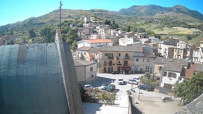 immagine della webcam nei dintorni di Petralia Soprana: webcam Castellana Sicula