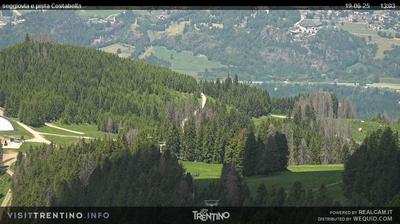 immagine della webcam nei dintorni di Passo di Gobbera: webcam Alpe Cermis