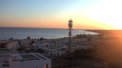 immagine della webcam nei dintorni di Lido Marini: webcam Torre Vado