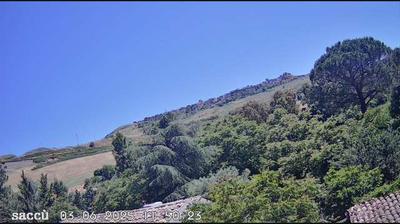 immagine della webcam nei dintorni di Castellana Sicula: webcam Petralia Soprana