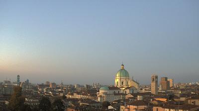immagine della webcam nei dintorni di Passirano: webcam Brescia