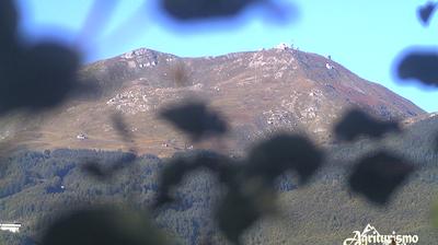 immagine della webcam nei dintorni di Piane di Mocogno: webcam Canevare di Fanano
