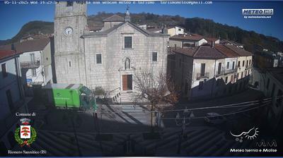 immagine della webcam nei dintorni di Monteroduni: webcam Rionero Sannitico