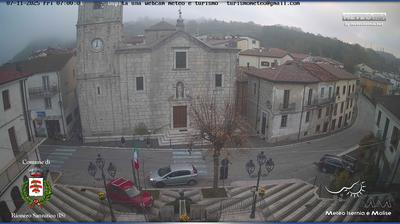 immagine della webcam nei dintorni di Pescopennataro: webcam Rionero Sannitico