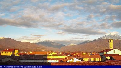 immagine della webcam nei dintorni di Levone: webcam Salassa