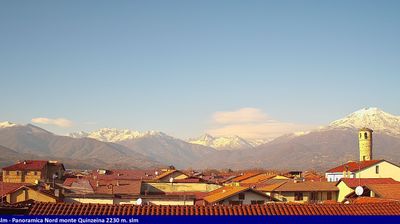 immagine della webcam nei dintorni di Castelnuovo Nigra: webcam Salassa