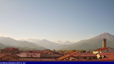 immagine della webcam nei dintorni di Castelnuovo Nigra: webcam Salassa