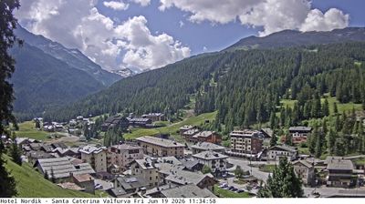 immagine della webcam nei dintorni di Santa Caterina Valfurva: webcam Plaghera