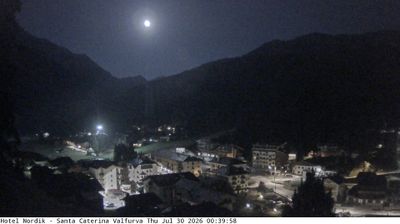 immagine della webcam nei dintorni di Santa Caterina Valfurva: webcam Plaghera