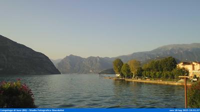 immagine della webcam nei dintorni di Solto Collina: webcam Iseo