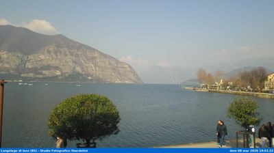 immagine della webcam nei dintorni di Tavernola Bergamasca: webcam Iseo