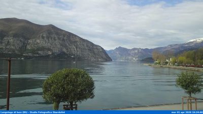 immagine della webcam nei dintorni di Riva di Solto: webcam Iseo