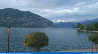 immagine della webcam nei dintorni di Predore: webcam Iseo