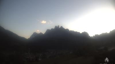 immagine della webcam nei dintorni di Primiero San Martino di Castrozza: webcam Transacqua