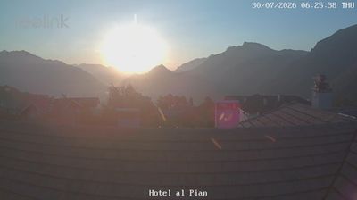 immagine della webcam nei dintorni di Lavarone: webcam Centa San Nicolò