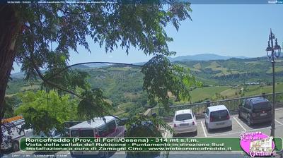 immagine della webcam nei dintorni di Carpegna: webcam Roncofreddo