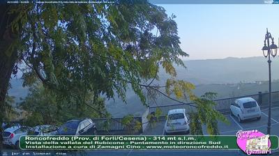 immagine della webcam nei dintorni di Monte Grimano Terme: webcam Roncofreddo