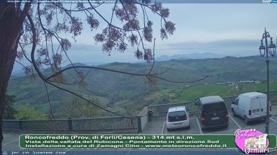 immagine della webcam nei dintorni di Perticara di Novafeltria: webcam Roncofreddo