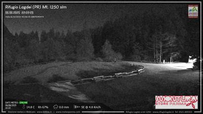 immagine della webcam nei dintorni di Tizzano Val Parma: webcam Trefiumi