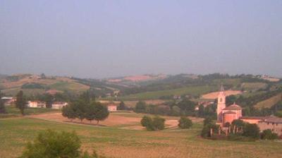 immagine della webcam nei dintorni di Savignano sul Panaro: webcam Castello di Serravalle