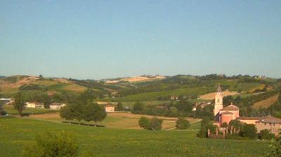 immagine della webcam nei dintorni di Monghidoro: webcam Castello di Serravalle