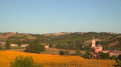 immagine della webcam nei dintorni di Vignola: webcam Castello di Serravalle