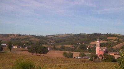 immagine della webcam nei dintorni di Monghidoro: webcam Castello di Serravalle