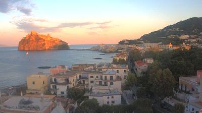 immagine della webcam nei dintorni di Pozzuoli: webcam Ischia