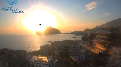 immagine della webcam nei dintorni di Isola di Procida: webcam Ischia