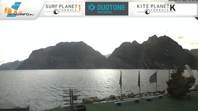 Preview delle webcam di Torbole: Shaka Windsurf Center