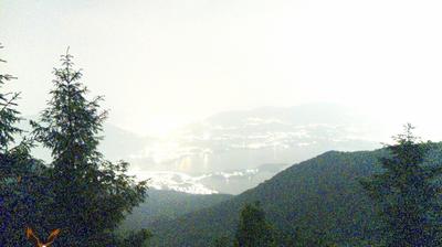 immagine della webcam nei dintorni di Piani d'Erna: webcam Monte Cornizzolo