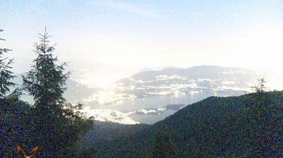 immagine della webcam nei dintorni di Mandello del Lario: webcam Monte Cornizzolo