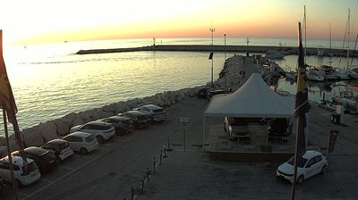 immagine della webcam nei dintorni di Civitanova Marche: webcam Portonovo