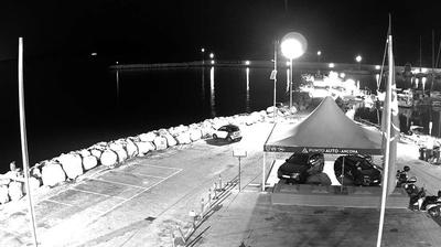 immagine della webcam nei dintorni di Monte Conero: webcam Portonovo