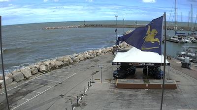 immagine della webcam nei dintorni di Villa Potenza: webcam Portonovo