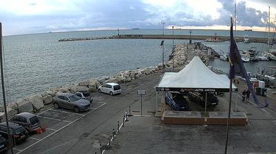 immagine della webcam nei dintorni di Porto Recanati: webcam Portonovo