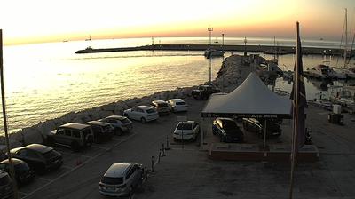 immagine della webcam nei dintorni di Civitanova Marche: webcam Portonovo
