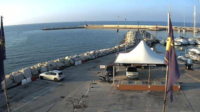 immagine della webcam nei dintorni di Civitanova Marche: webcam Portonovo