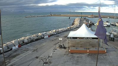 immagine della webcam nei dintorni di Civitanova Marche: webcam Portonovo