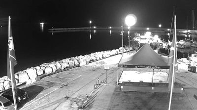 immagine della webcam nei dintorni di Numana: webcam Portonovo