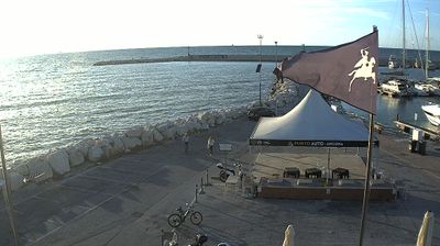 immagine della webcam nei dintorni di Porto Potenza Picena: webcam Ancona