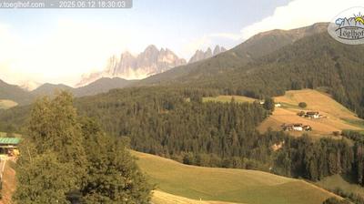 immagine della webcam nei dintorni di Santa Cristina Valgardena Ski: webcam Funes
