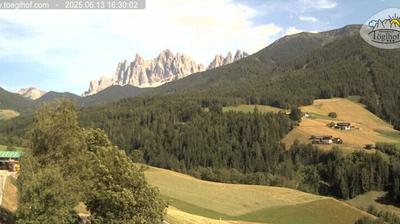 immagine della webcam nei dintorni di Selva di Val Gardena: webcam Funes