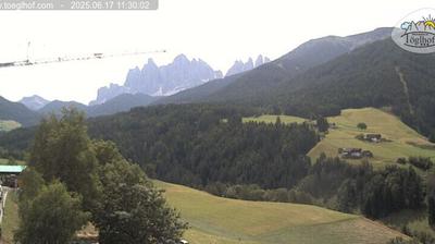 immagine della webcam nei dintorni di Siusi allo Sciliar: webcam Funes