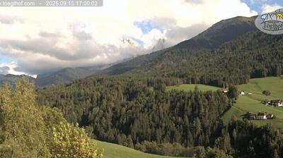 immagine della webcam nei dintorni di Villandro: webcam Funes